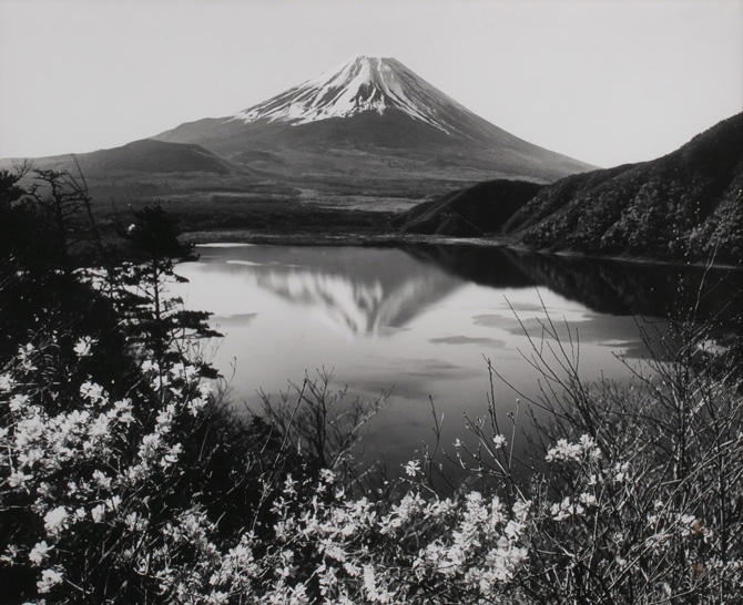 岡田紅陽　湖畔の春　1935年撮影　ゼラチン・シルバー・プリント