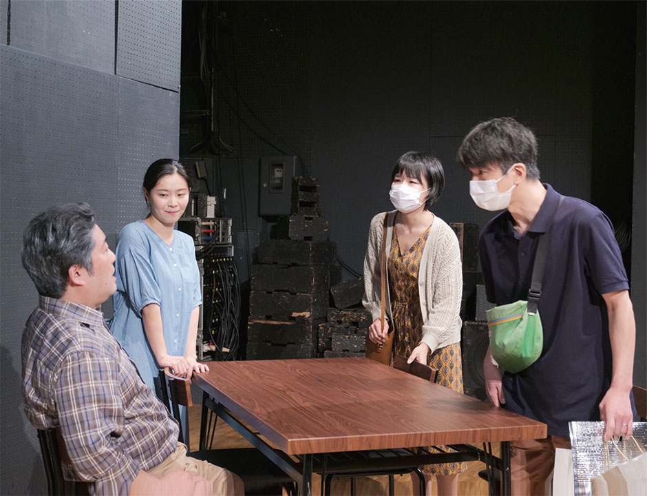 『秘密』　2022年4月 / 王子小劇場　撮影：福島健太
